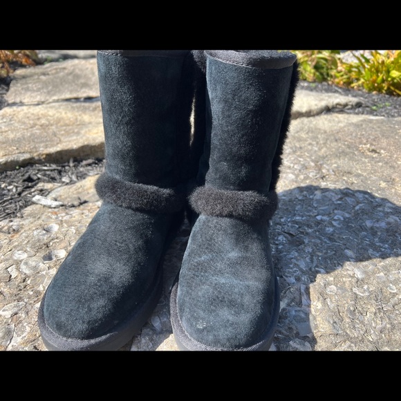 Ugg Carter Boots - Picture 7 of 10